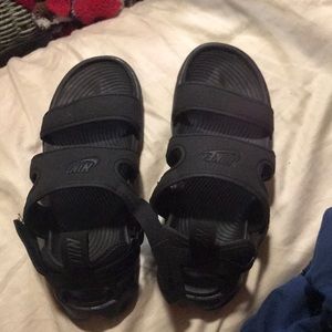 They’re brand new NEVWR worn just wrong size for me but they are a size 7